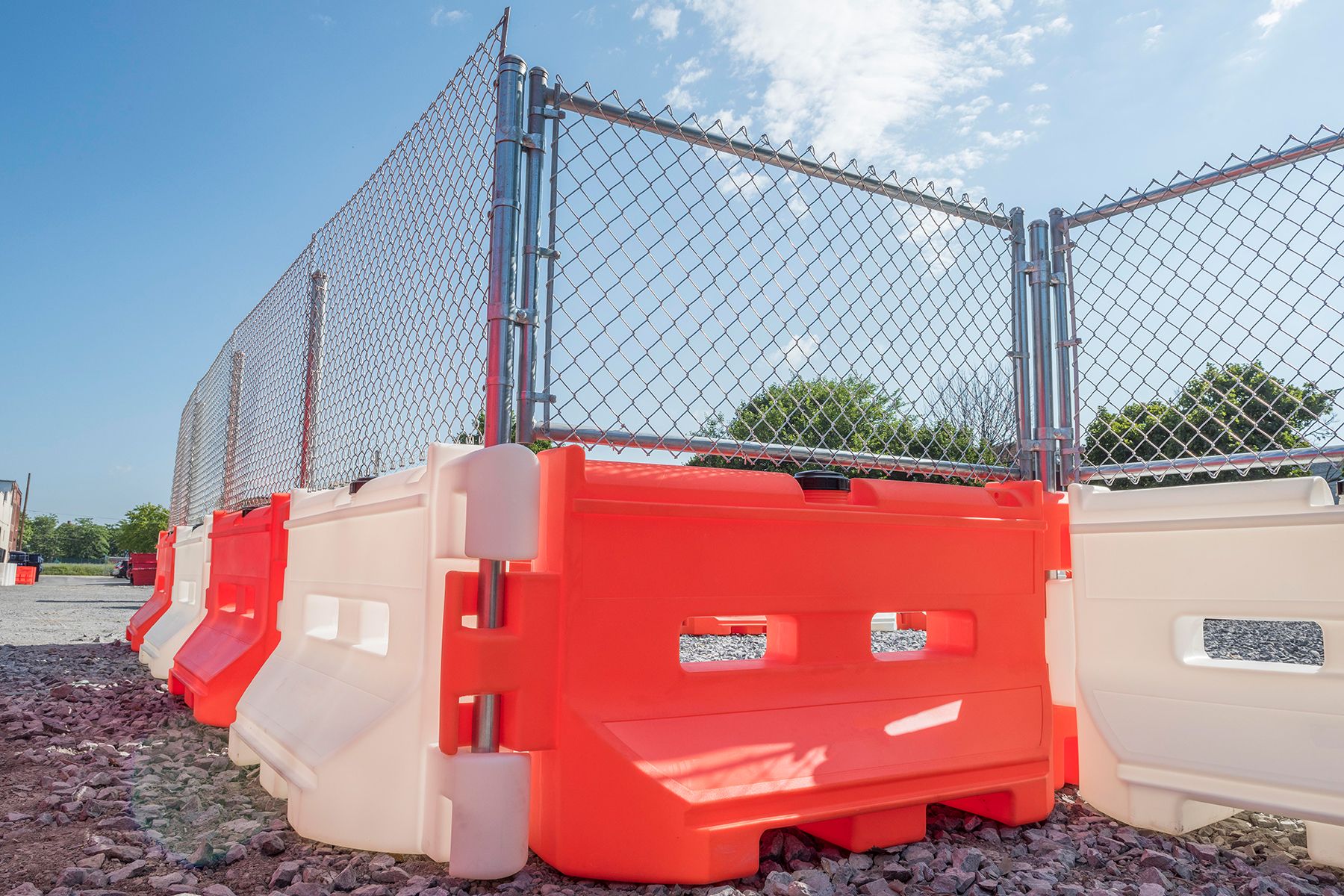 safeguard-36-fence-topper-truckload-bundle-sonco